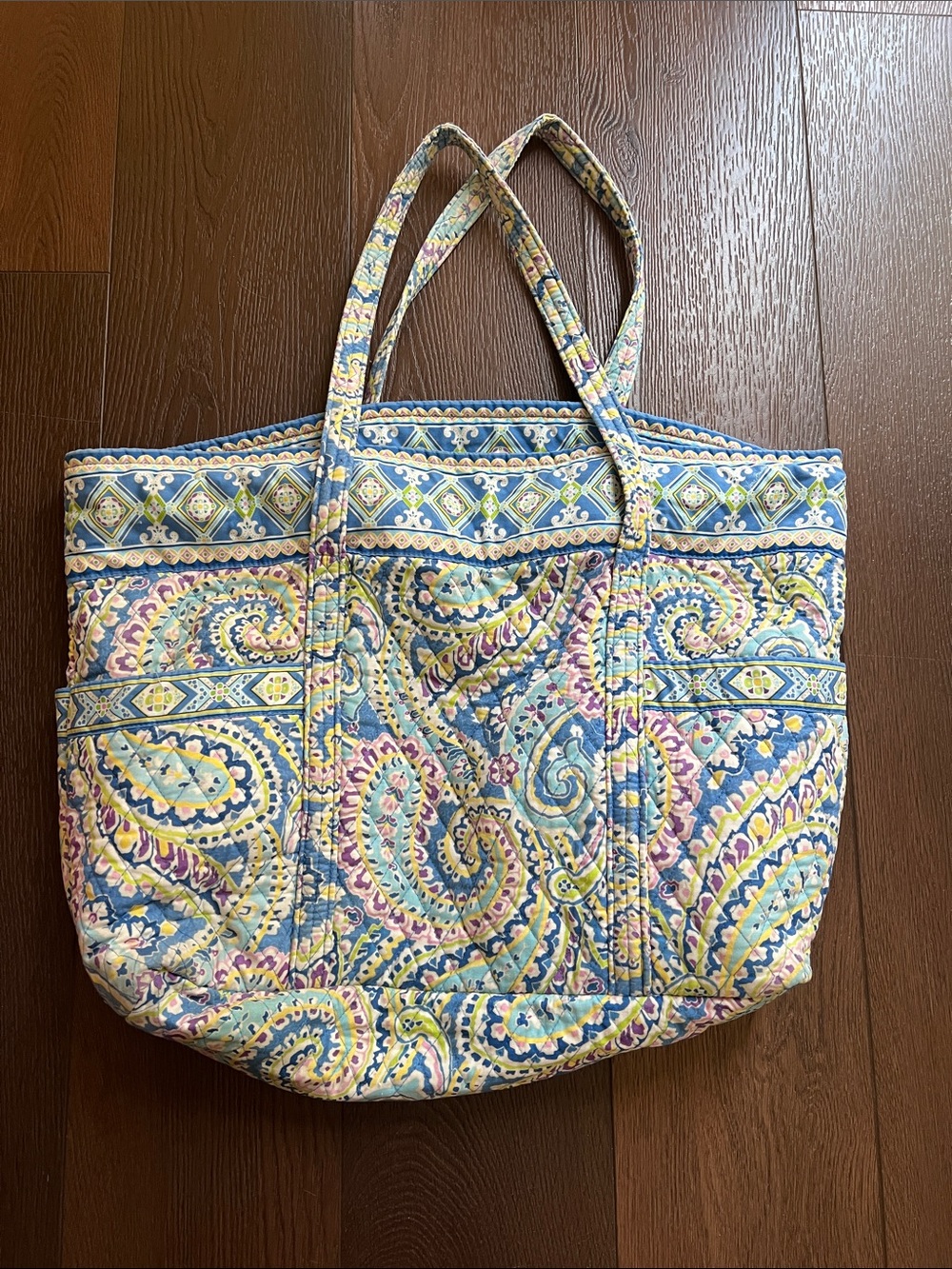 Quilted Vera Bradley Tote Bag - Picture 3 of 8